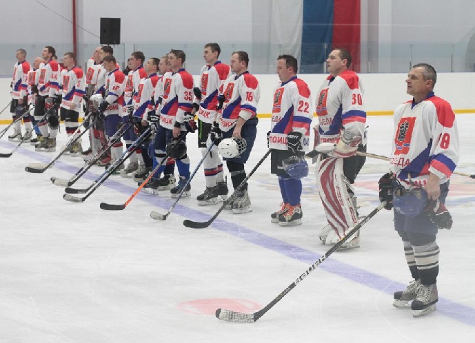 «Южный Урал» встретится с чемпионами НХЛ в Новотроицке